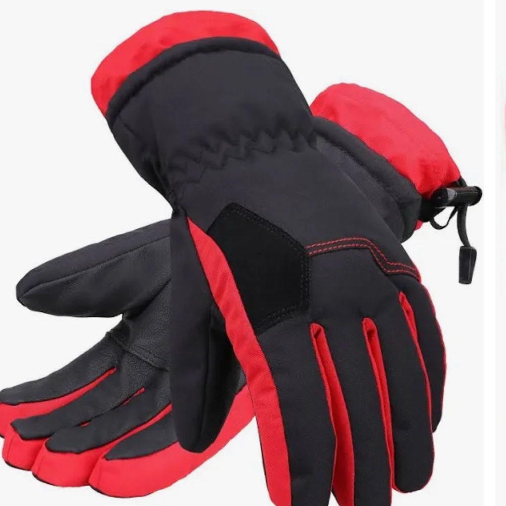 NWOT Kid’s Andorra Waterproof Insulted Snowboarding Gloves. Brand new w/o tags.